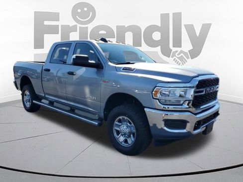 Used 2022 RAM 2500 Tradesman w/ Chrome Appearance Group AWD/4WD image 7