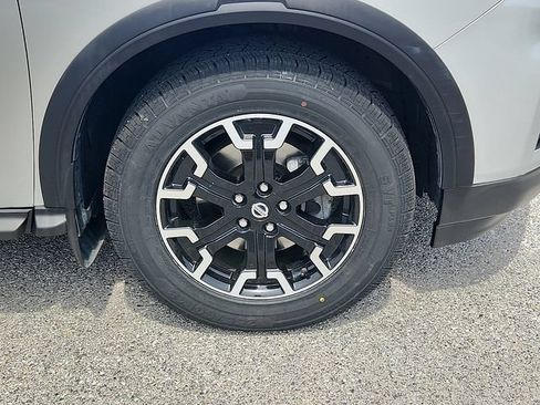 Used 2019 Nissan Pathfinder SL AWD/4WD image 8