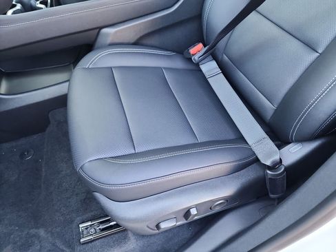 New 2026 Chevrolet Traverse LT image 16