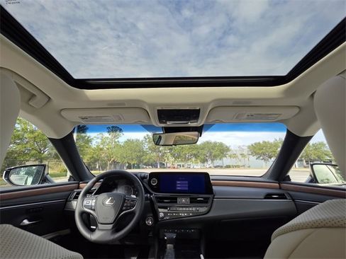 New 2025 Lexus ES 350 w/ Premium Package image 19