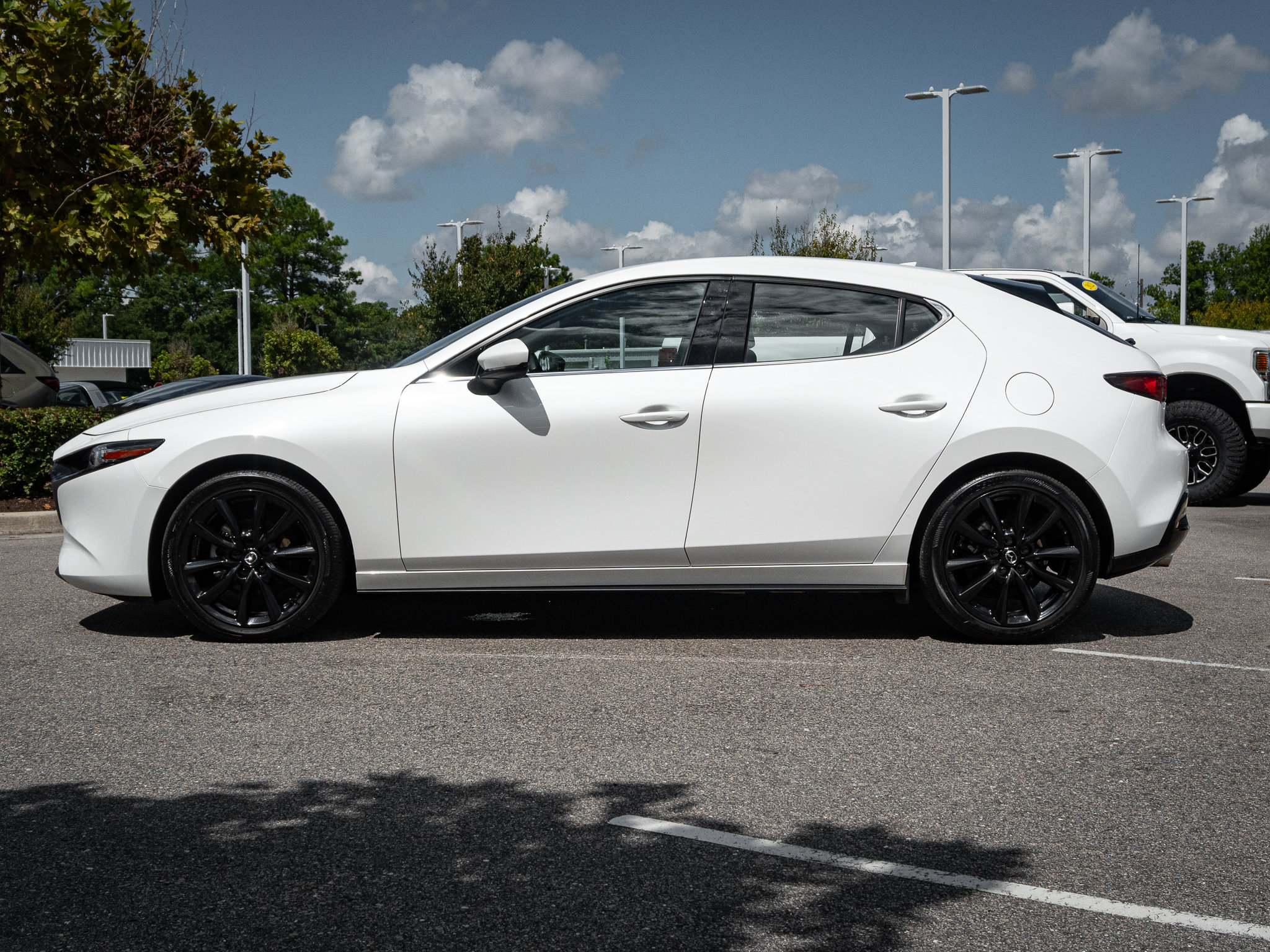 Used 2025 MAZDA MAZDA3 2.5 S Hatchback w/ Premium Pkg FWD image 7