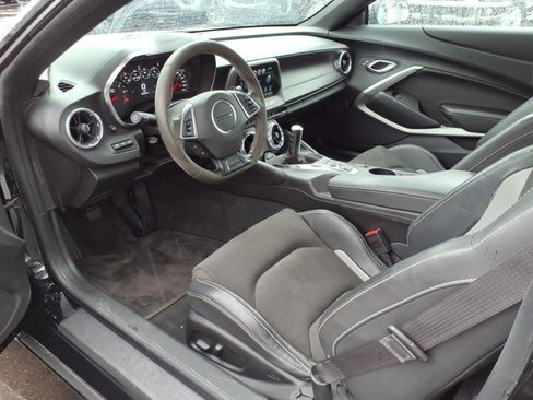 Used 2017 Chevrolet Camaro SS RWD image 10