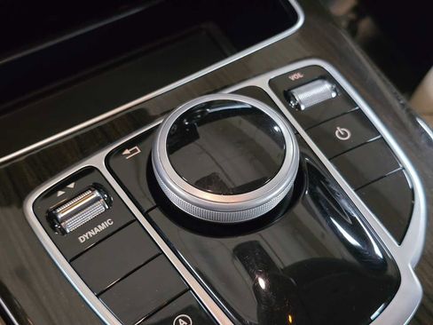 Used 2017 Mercedes-Benz C 300 Sedan image 33