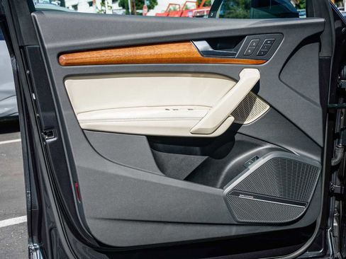 Used 2023 Audi Q5 2.0T Premium Plus w/ Premium Plus Package image 19