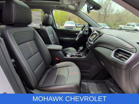 Used 2024 Chevrolet Equinox Premier AWD/4WD image 29