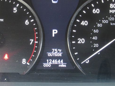 Used 2013 Lexus LS 460 AWD w/ F-Sport Pkg image 15