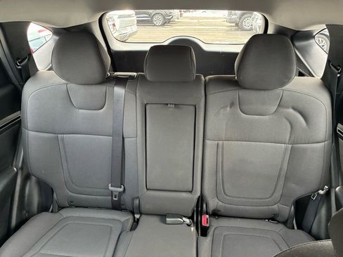 Used 2023 Hyundai Tucson SE image 15