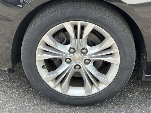 Used 2015 Chevrolet Impala LT FWD image 9