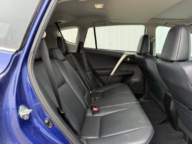 Used 2014 Toyota RAV4 Limited w/ Technology Package FWD image 31