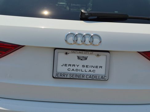 Used 2022 Audi Q3 2.0T Premium w/ Convenience Package AWD/4WD image 14