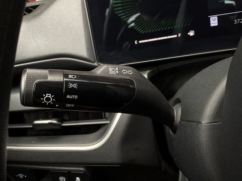 Used 2025 Kia K4 LXS image 36