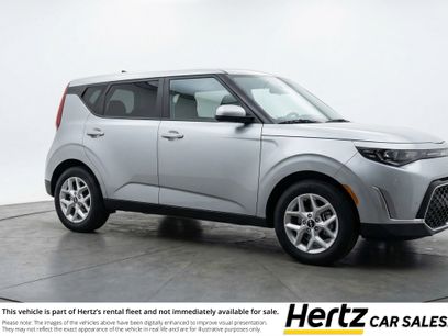Used 2025 Kia Soul LX w/ LX Technology Package