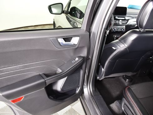 Used 2025 Ford Escape ST-Line AWD/4WD image 44