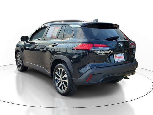 Used 2024 Toyota Corolla Cross XLE AWD/4WD image 3