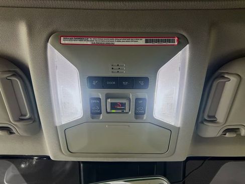 Used 2024 Toyota RAV4 XLE Premium image 19