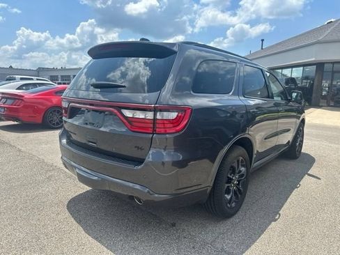 Used 2025 Dodge Durango R/T w/ Blacktop Package AWD/4WD image 5