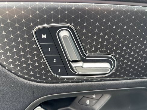 Certified 2024 Mercedes-Benz EQB 300 EQB 300 image 20