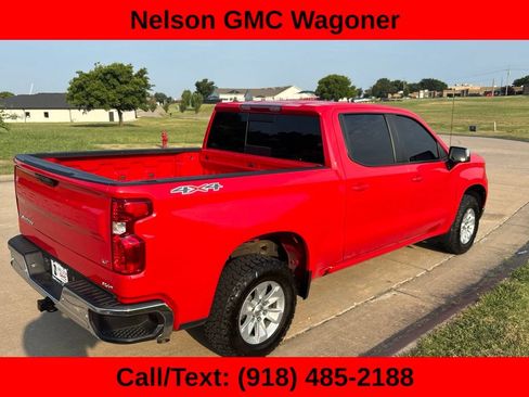 Used 2023 Chevrolet Silverado 1500 LT w/ Convenience Package II AWD/4WD image 7