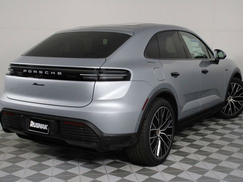 New 2026 Porsche Macan Electric image 7