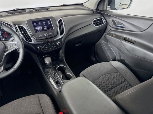 Used 2023 Chevrolet Equinox LT image 23