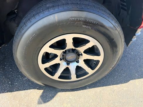 Used 2020 Toyota Tacoma SR RWD image 10