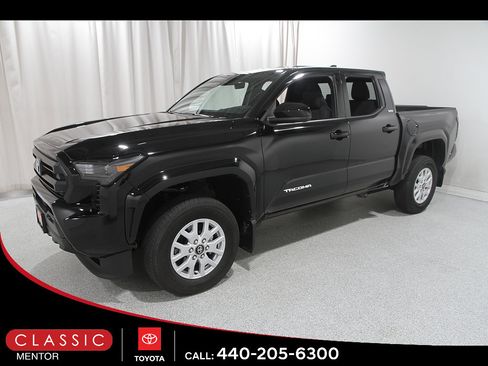 Used 2026 Toyota Tacoma SR5 AWD/4WD image 3