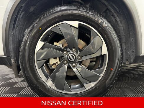 Certified 2025 Nissan Rogue SV AWD/4WD image 12
