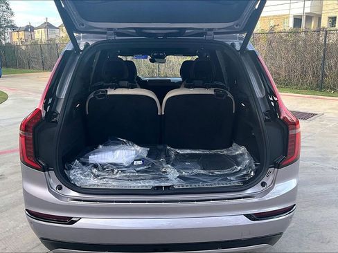 New 2026 Volvo XC90 B6 Ultra w/ Protection Package Premier AWD/4WD image 45