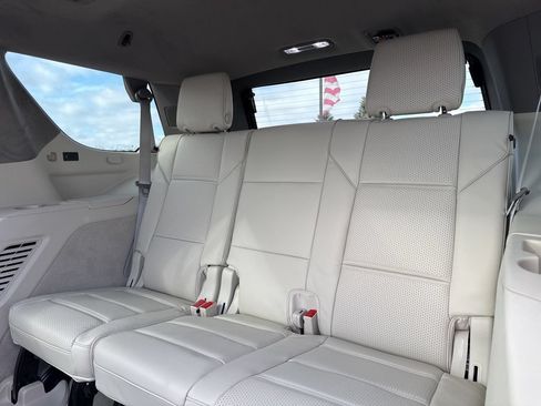 Used 2025 Cadillac Escalade Sport Platinum AWD/4WD image 35