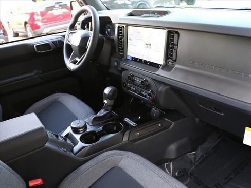 New 2025 Ford Bronco Base image 12