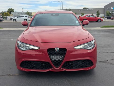 Used 2020 Alfa Romeo Giulia RWD image 10