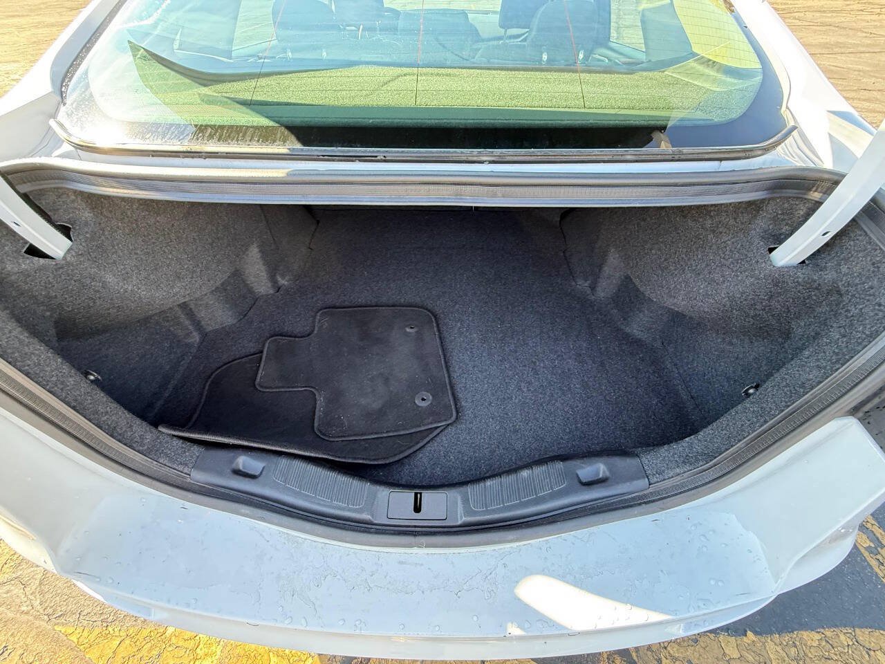 Used 2020 Ford Fusion SE FWD image 14