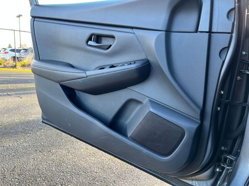 Used 2025 Nissan Sentra S image 18