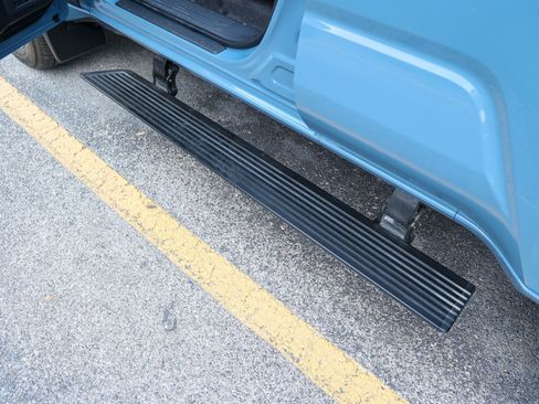 Used 2025 Toyota 4Runner Limited image 12