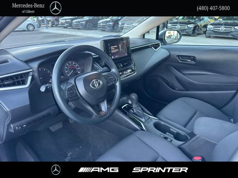 Used 2025 Toyota Corolla LE FWD image 8
