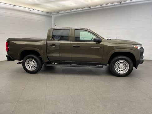 Used 2024 Chevrolet Colorado W/T RWD image 7