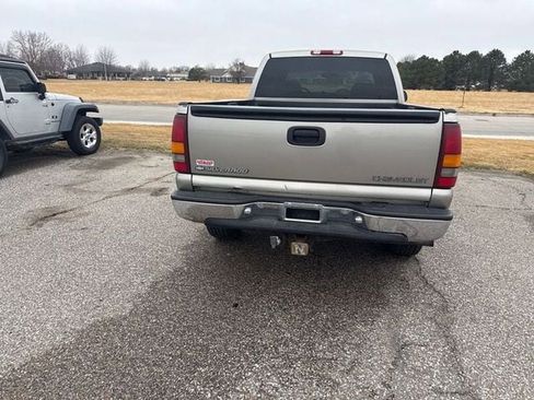 Used 2001 Chevrolet Silverado 1500 LS w/ Off-Road Chassis Pkg AWD/4WD image 5
