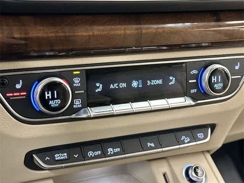 Used 2018 Audi Q5 2.0T Premium Plus w/ Premium Plus Package image 15