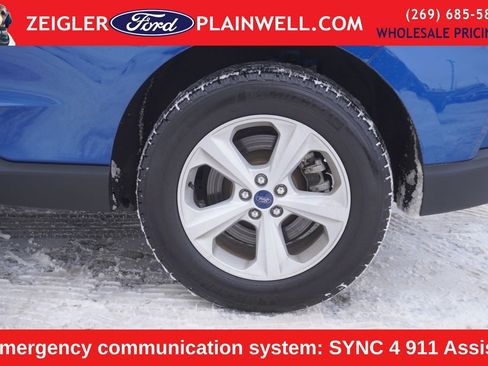 Used 2021 Ford Edge SE image 8