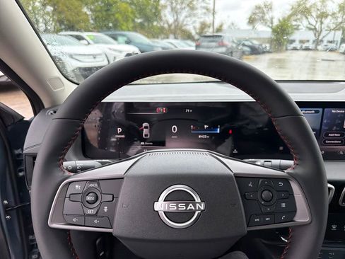 New 2026 Nissan Sentra SR w/ Floor Mat Package FWD image 19
