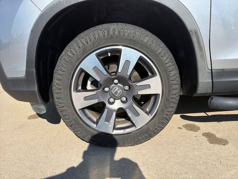 Used 2019 Honda Ridgeline RTL-E image 9