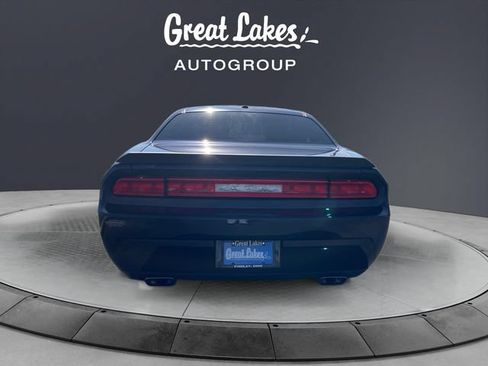Used 2011 Dodge Challenger RWD image 4