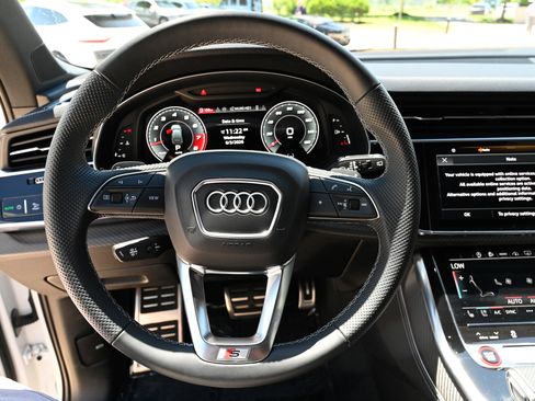 Used 2025 Audi SQ7 Premium Plus AWD/4WD image 24