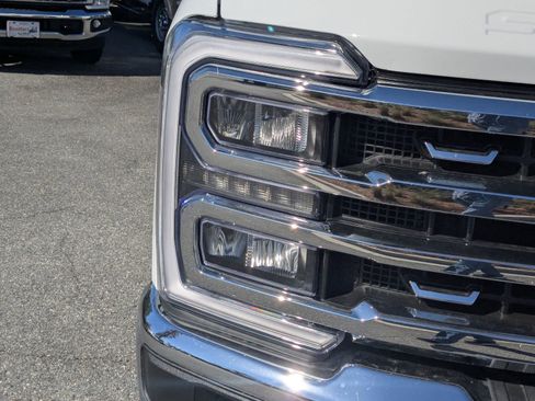 New 2026 Ford F350 Lariat w/ Lariat Ultimate Package AWD/4WD image 11