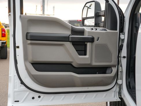 Used 2017 Ford F250 XL w/ Power Equipment Group image 22