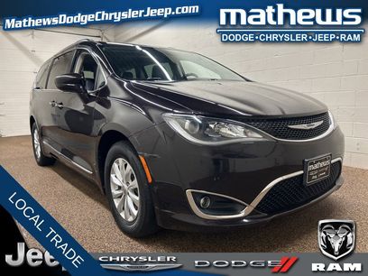 Used 2017 Chrysler Pacifica Touring-L