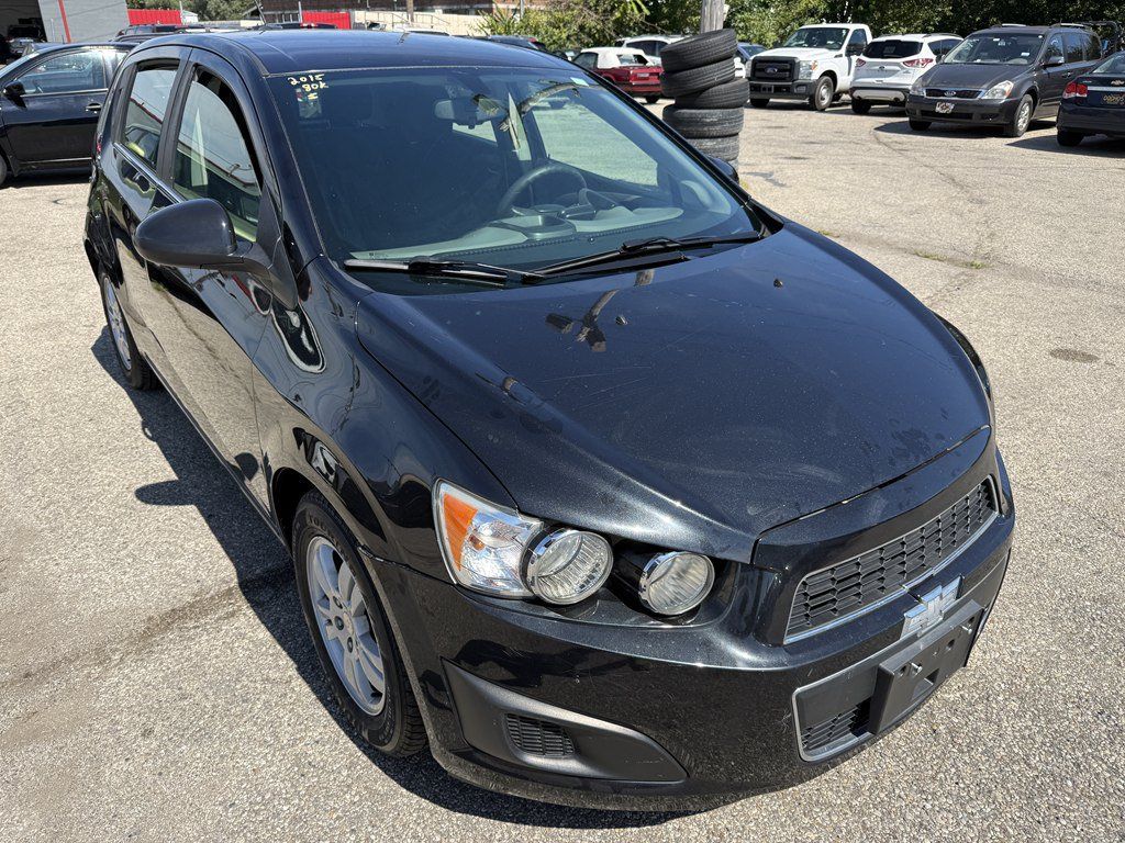 Used 2015 Chevrolet Sonic LT FWD image 1