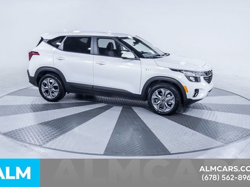 Used 2026 Kia Seltos LX FWD image 13