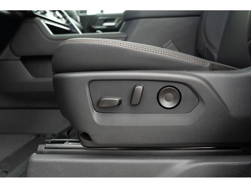 New 2026 GMC Sierra 2500 AT4 w/ AT4 Premium Plus Package AWD/4WD image 15