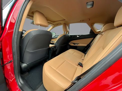 Used 2024 Lexus NX 250 FWD w/ Towing Package (2000 Lbs) image 9